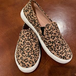 Animal print canvas slip one